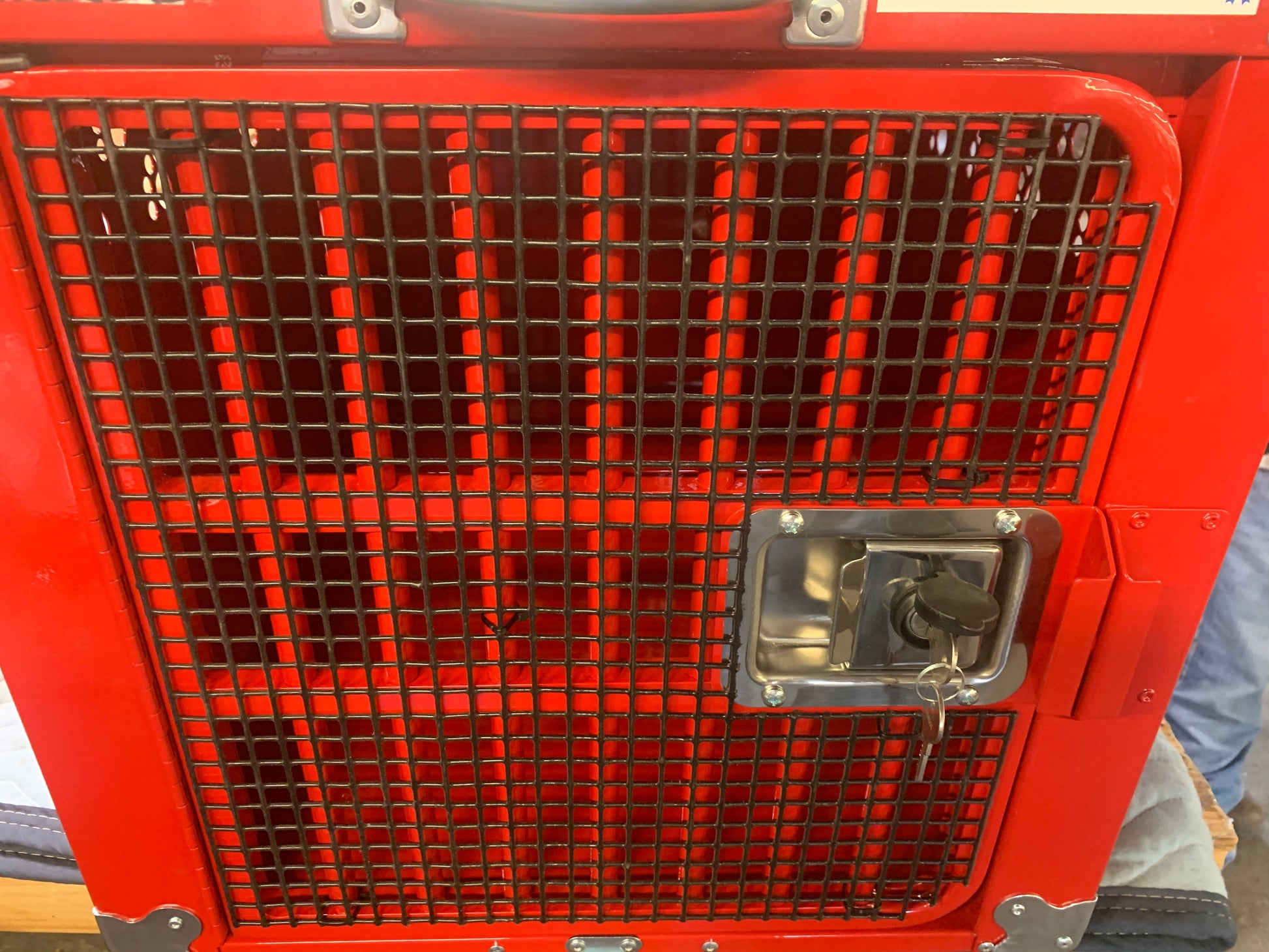 Crate Door Grille | Pet Crates for Air Travel | Best In Show Trolleys